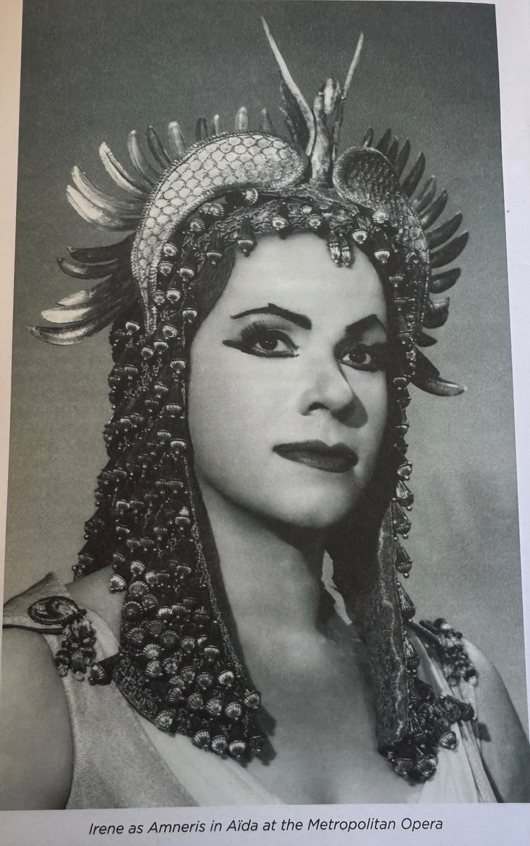 Irene Dalis as Amneris in Aida at the Metropolitan Opera